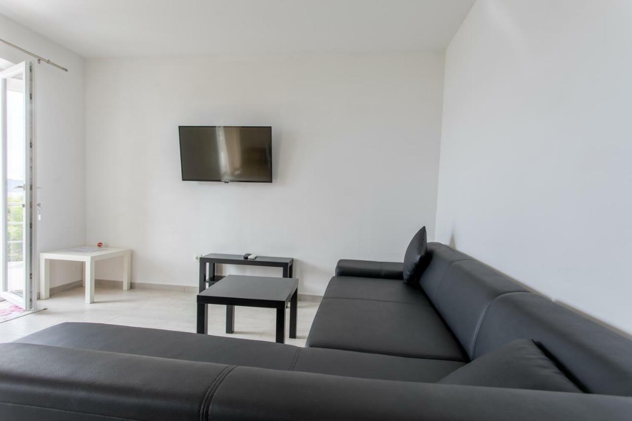 Apartmani Marija Jakir Brela Extérieur photo
