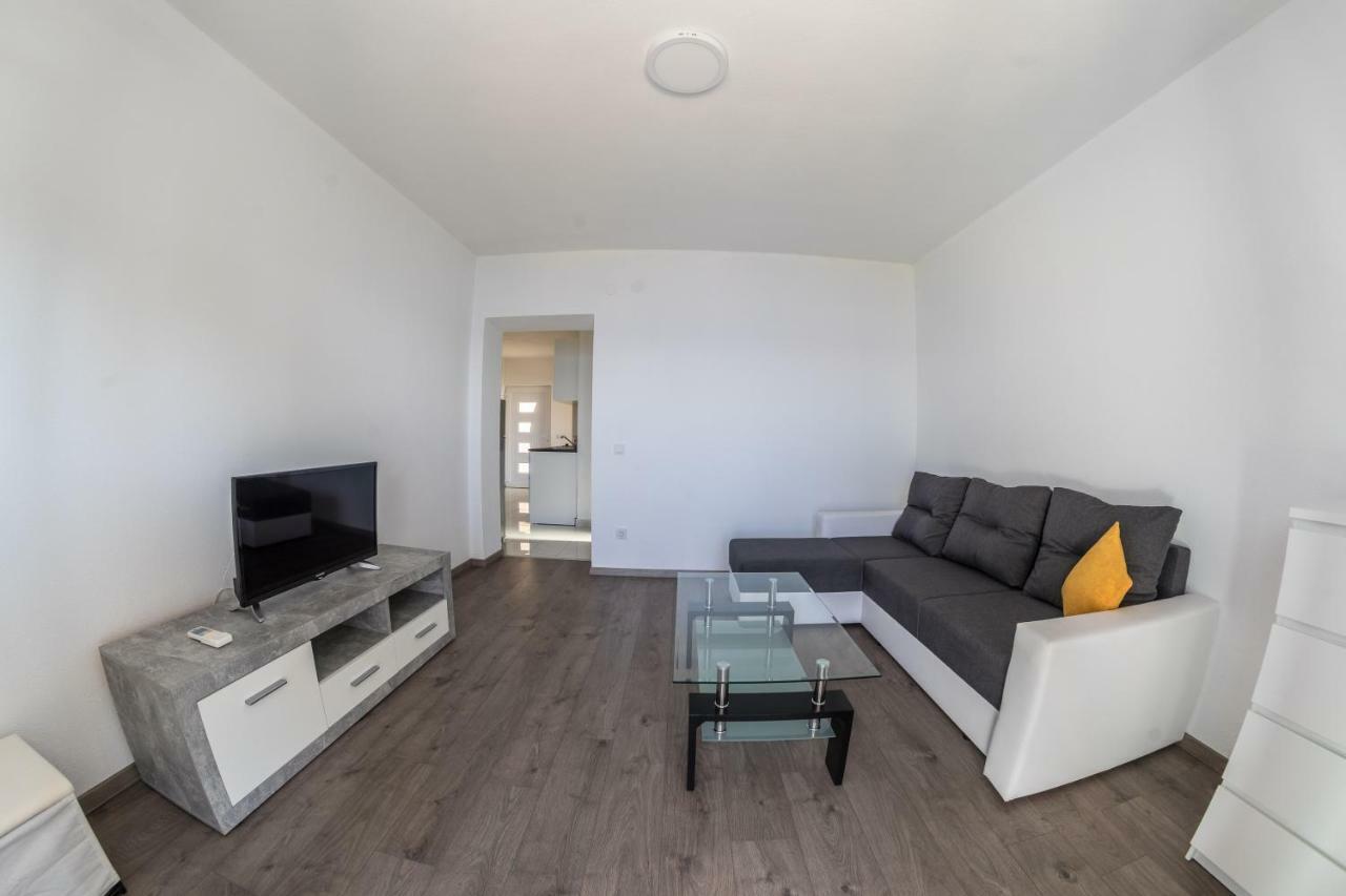 Apartmani Marija Jakir Brela Extérieur photo